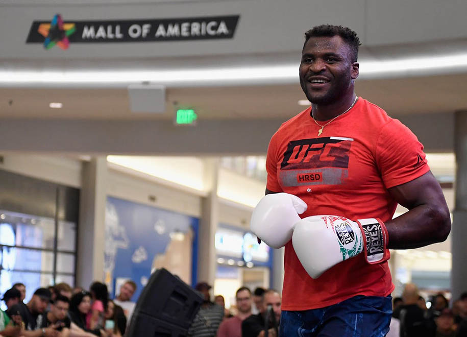 “Thú Săn Mồi” Ngannou tự tin khả năng đối đầu Top 4 Boxer hạng nặng